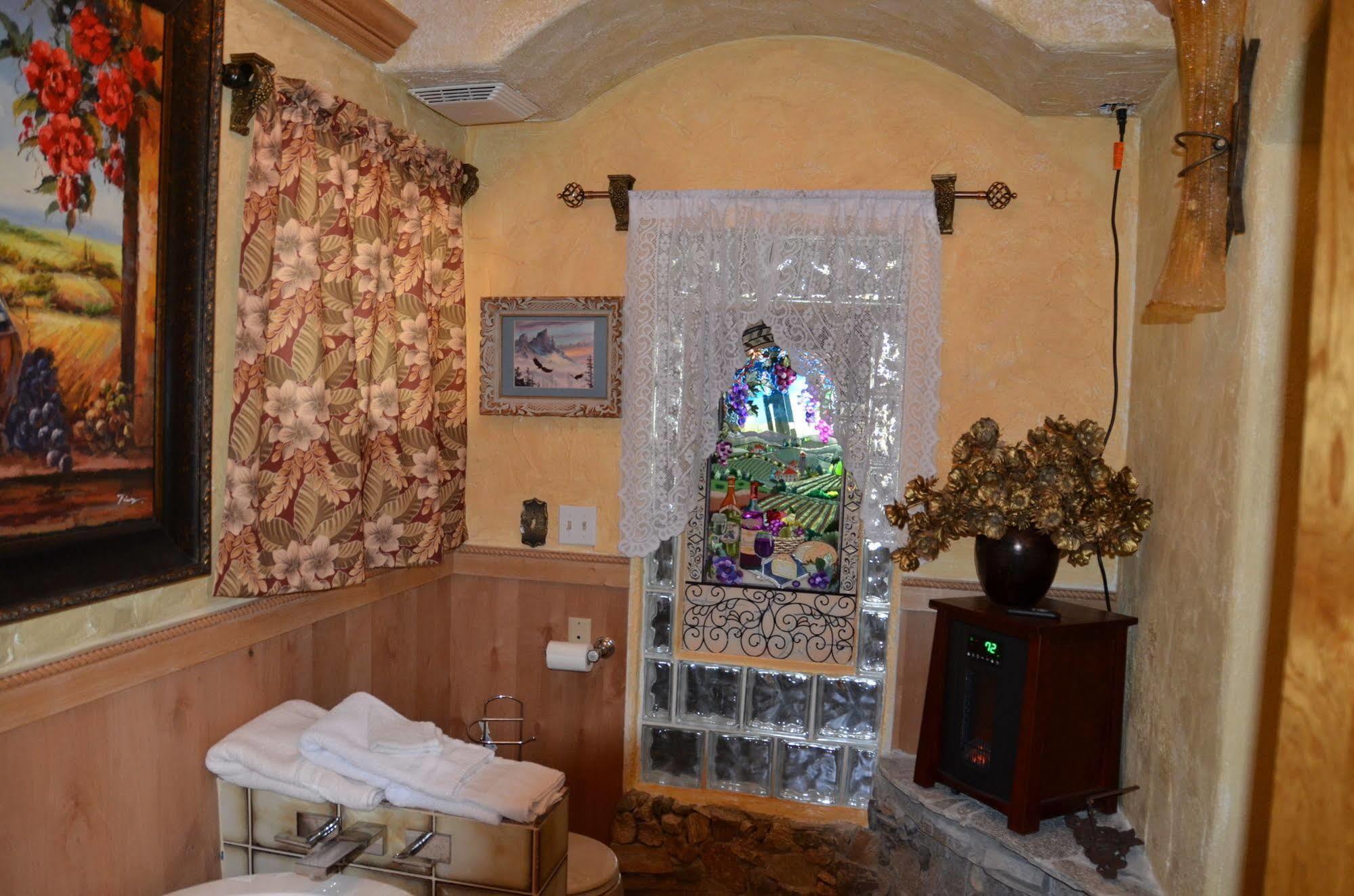 Where Eagles Fly Bed & Breakfast Elk Point Dış mekan fotoğraf